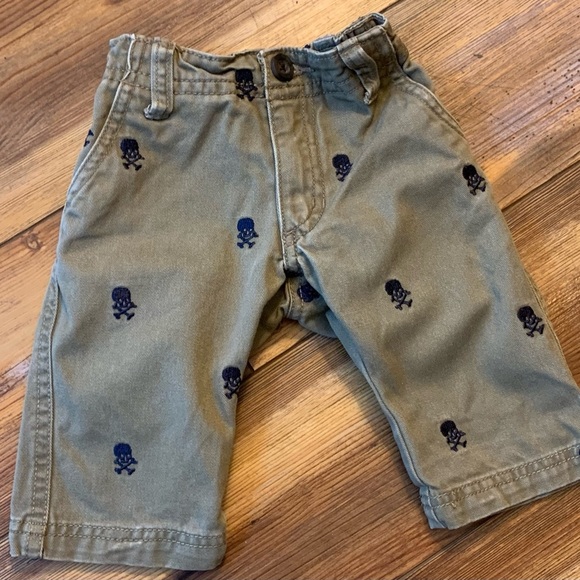 The Place Kids Dark Tan/Olive Green Skull and Crossbones  Pants size 6-9 Months - Picture 1 of 6
